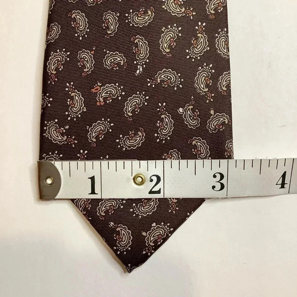 2/$30 VINTAGE Italian Brown Paisley Foulard Silk Tie - Picture 4 of 12